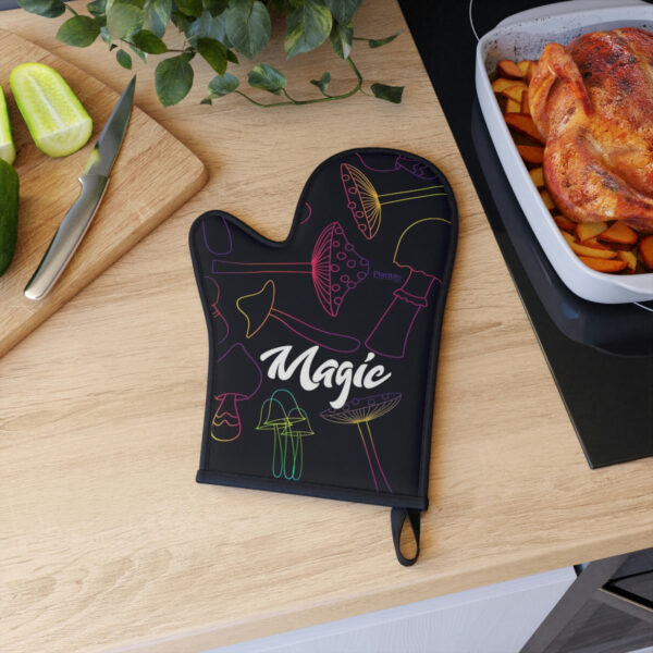 Magic Mushroom Oven Glove